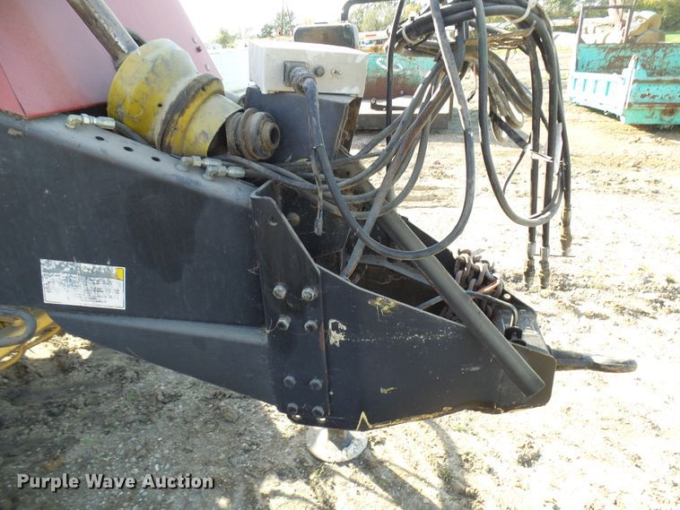 image for item DC2933 1998 New Holland 590  large square baler