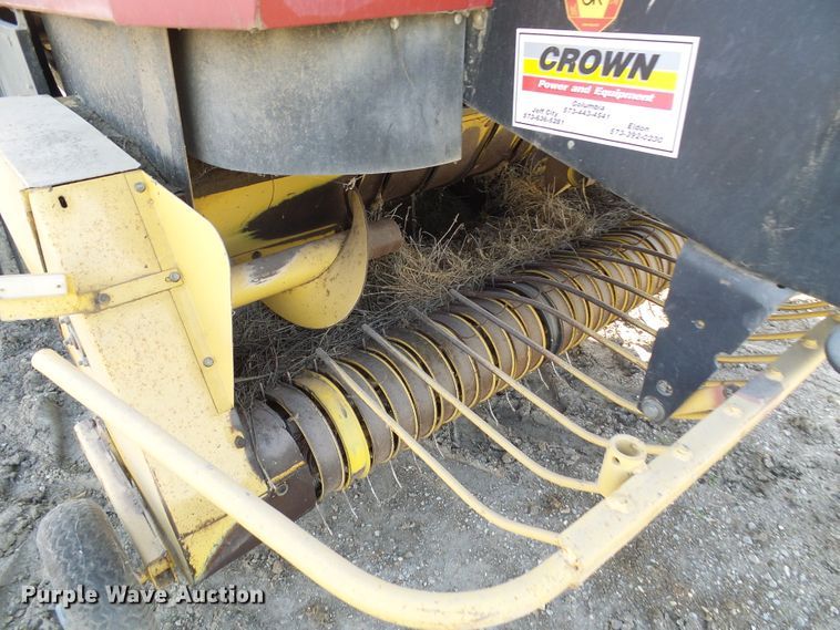 image for item DC2933 1998 New Holland 590  large square baler