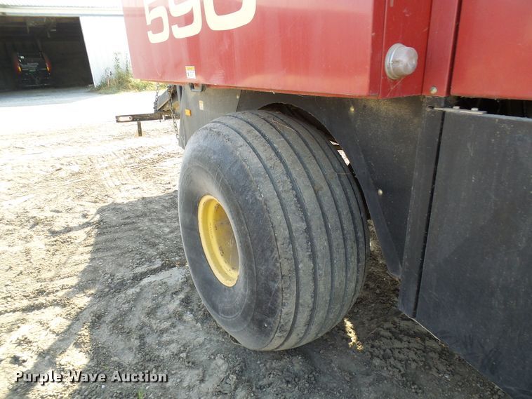 image for item DC2933 1998 New Holland 590  large square baler