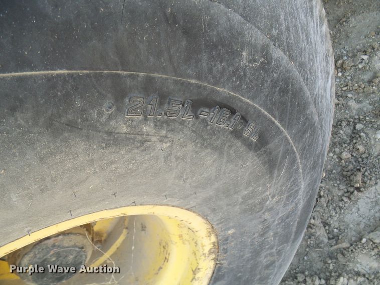 image for item DC2933 1998 New Holland 590  large square baler