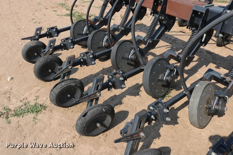 image for item DD6152 2002 Flexi-Coil 6000 air seeder