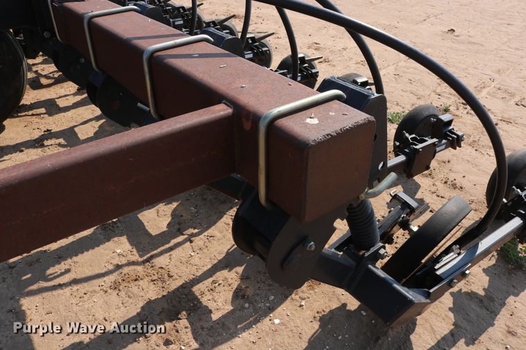 image for item DD6152 2002 Flexi-Coil 6000 air seeder
