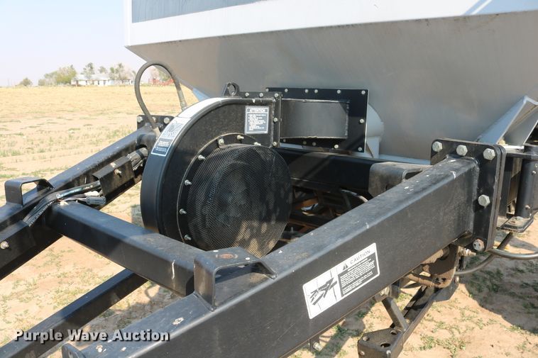 image for item DD6152 2002 Flexi-Coil 6000 air seeder