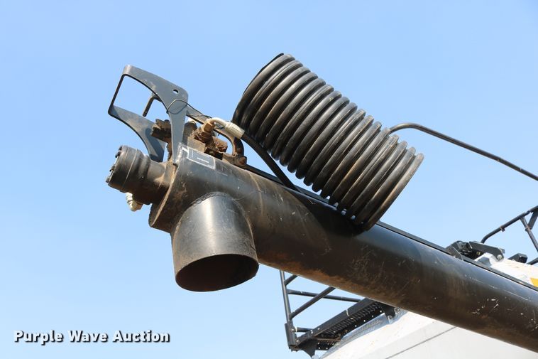 image for item DD6152 2002 Flexi-Coil 6000 air seeder