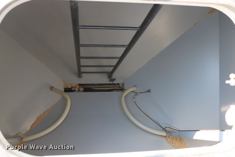 image for item DD6152 2002 Flexi-Coil 6000 air seeder