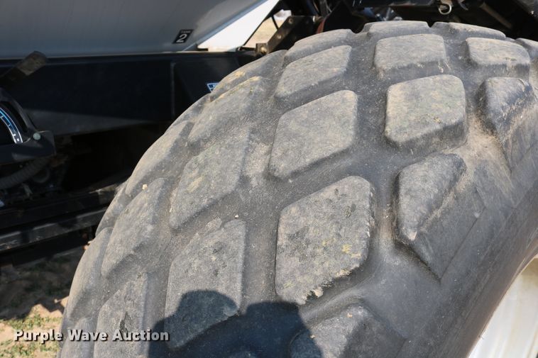 image for item DD6152 2002 Flexi-Coil 6000 air seeder