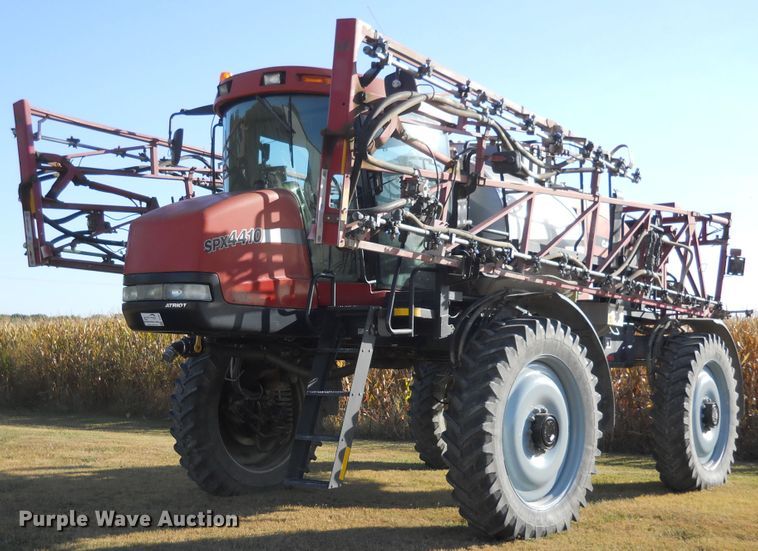 image for item DF4507 2005 Case IH Patriot SPX4410  sprayer