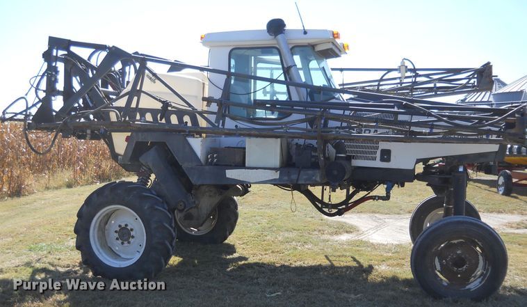 image for item DF4508 1995 Melroe SpraCoupe 3430  sprayer