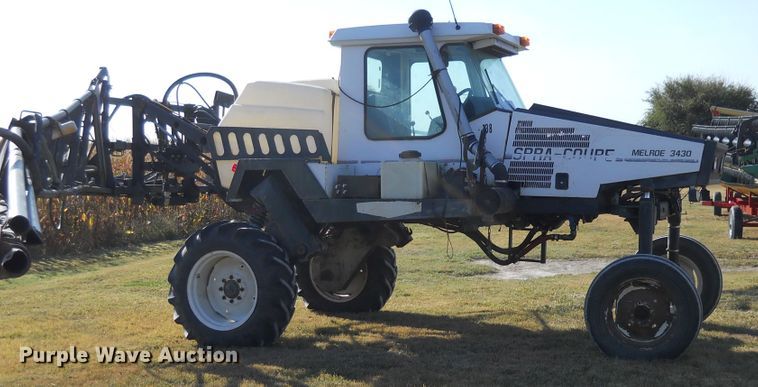 image for item DF4508 1995 Melroe SpraCoupe 3430  sprayer