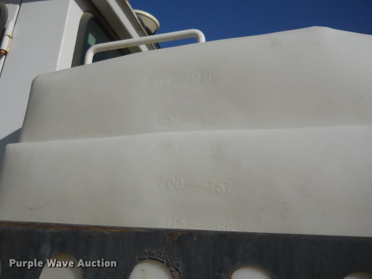 image for item DF4508 1995 Melroe SpraCoupe 3430  sprayer