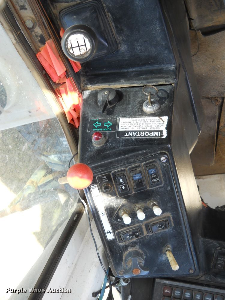 image for item DF4508 1995 Melroe SpraCoupe 3430  sprayer