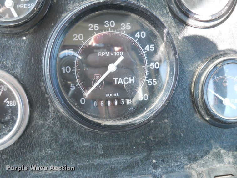 image for item DF4508 1995 Melroe SpraCoupe 3430  sprayer