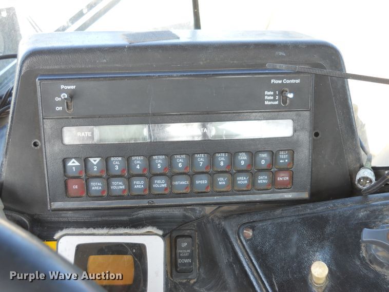 image for item DF4508 1995 Melroe SpraCoupe 3430  sprayer