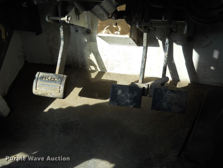 image for item DF4508 1995 Melroe SpraCoupe 3430  sprayer