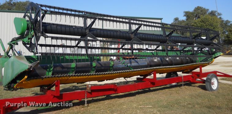 image for item DF4509 1997 John Deere 925F flex head