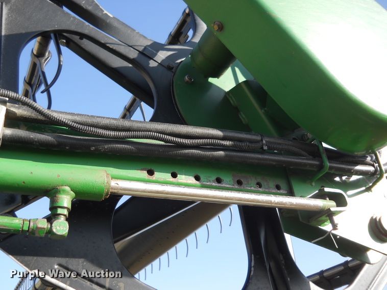 image for item DF4509 1997 John Deere 925F flex head