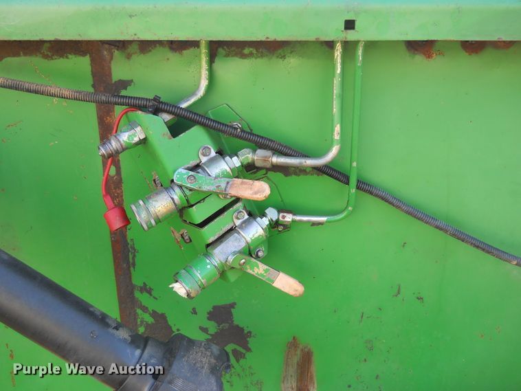 image for item DF4509 1997 John Deere 925F flex head