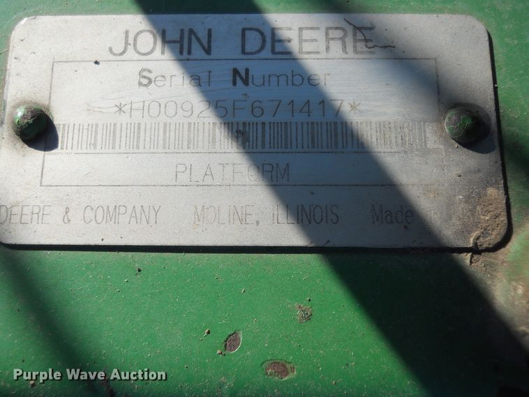 image for item DF4509 1997 John Deere 925F flex head