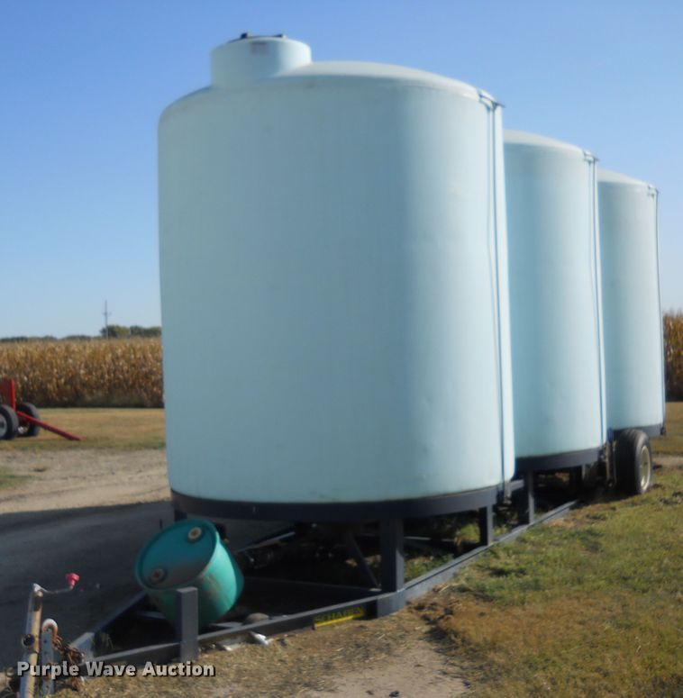 image for item DF4511 Schaben triple cone bottom fertilizer trailer