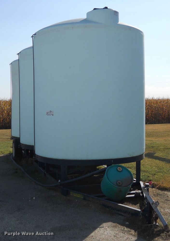 image for item DF4511 Schaben triple cone bottom fertilizer trailer