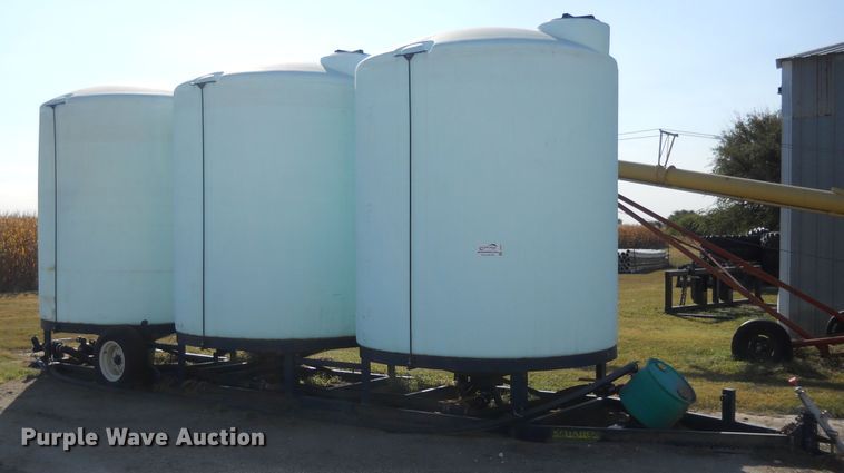 image for item DF4511 Schaben triple cone bottom fertilizer trailer