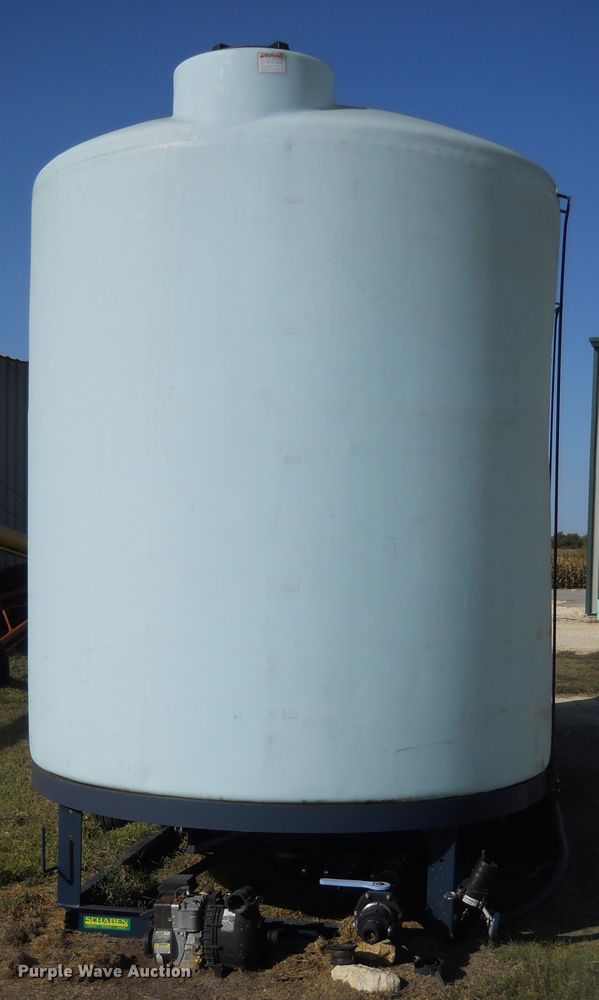 image for item DF4511 Schaben triple cone bottom fertilizer trailer