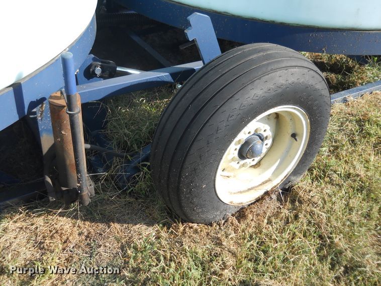 image for item DF4511 Schaben triple cone bottom fertilizer trailer