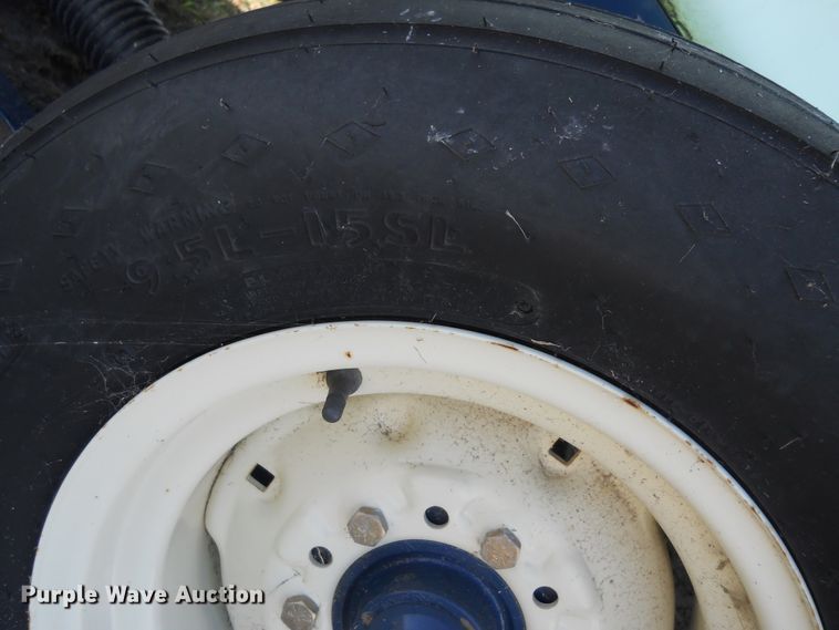 image for item DF4511 Schaben triple cone bottom fertilizer trailer