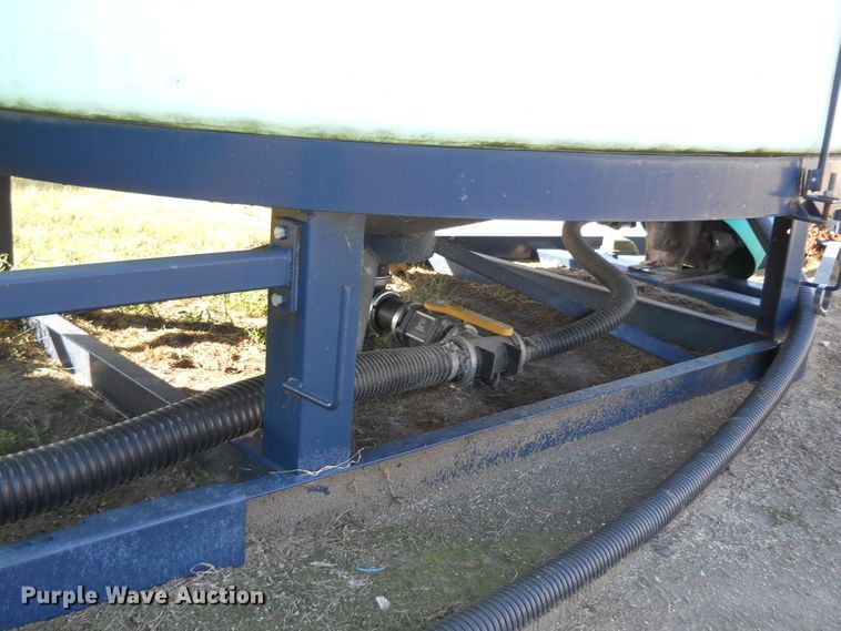 image for item DF4511 Schaben triple cone bottom fertilizer trailer