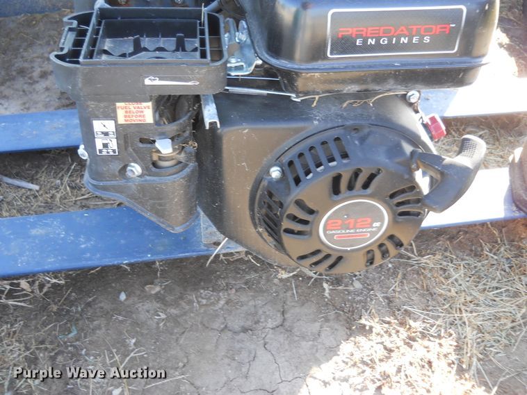 image for item DF4511 Schaben triple cone bottom fertilizer trailer