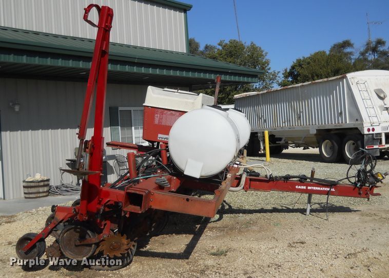 image for item DF4514 1991 Case IH 900 Cyclo Air planter