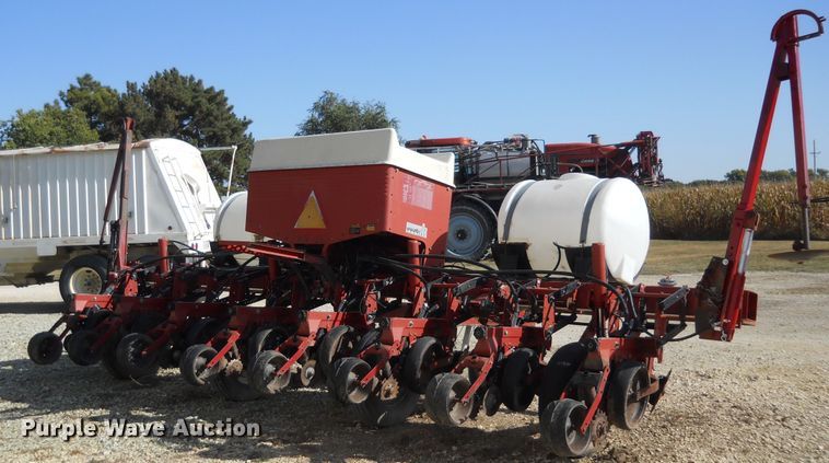 image for item DF4514 1991 Case IH 900 Cyclo Air planter