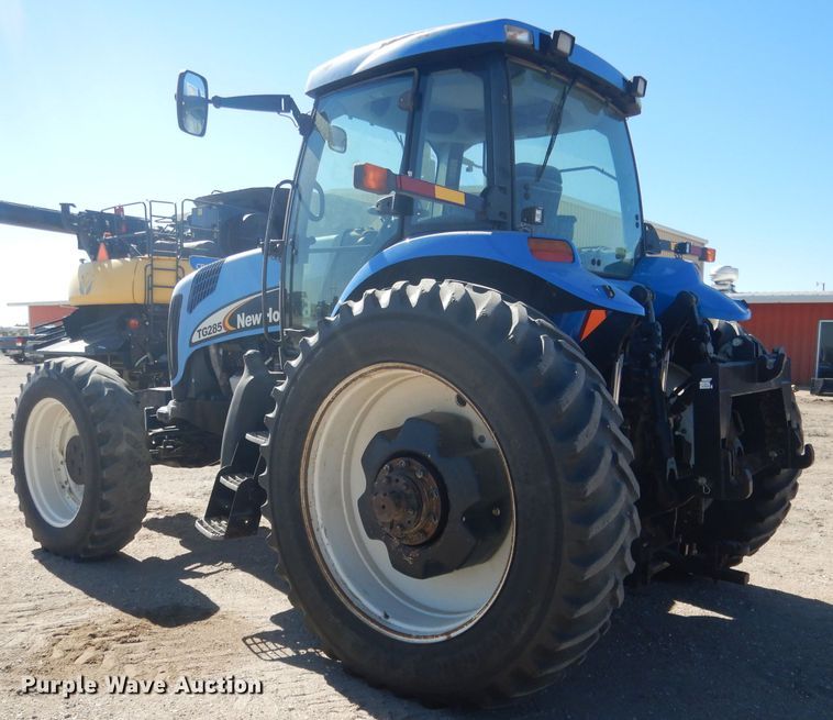 image for item DG4626 2003 New Holland TG285  MFWD tractor