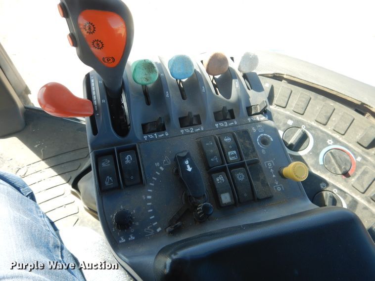 image for item DG4626 2003 New Holland TG285  MFWD tractor