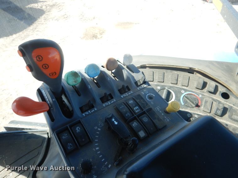 image for item DG4626 2003 New Holland TG285  MFWD tractor