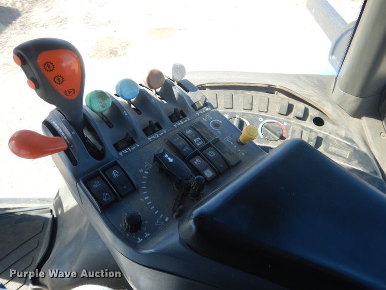 image for item DG4626 2003 New Holland TG285  MFWD tractor