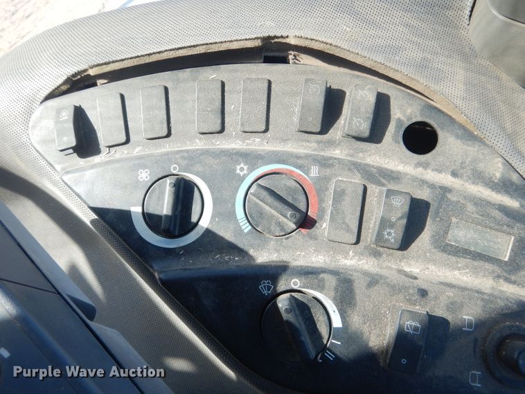 image for item DG4626 2003 New Holland TG285  MFWD tractor