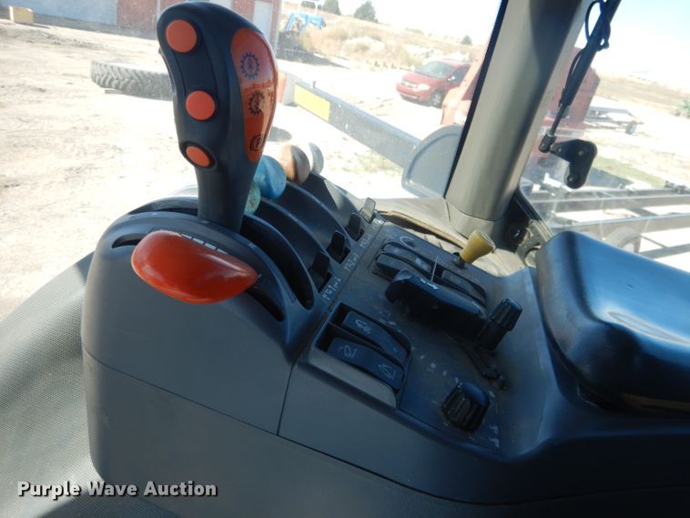 image for item DG4626 2003 New Holland TG285  MFWD tractor