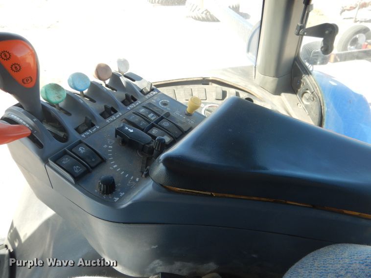 image for item DG4626 2003 New Holland TG285  MFWD tractor