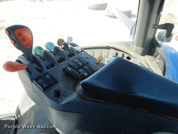 image for item DG4626 2003 New Holland TG285  MFWD tractor