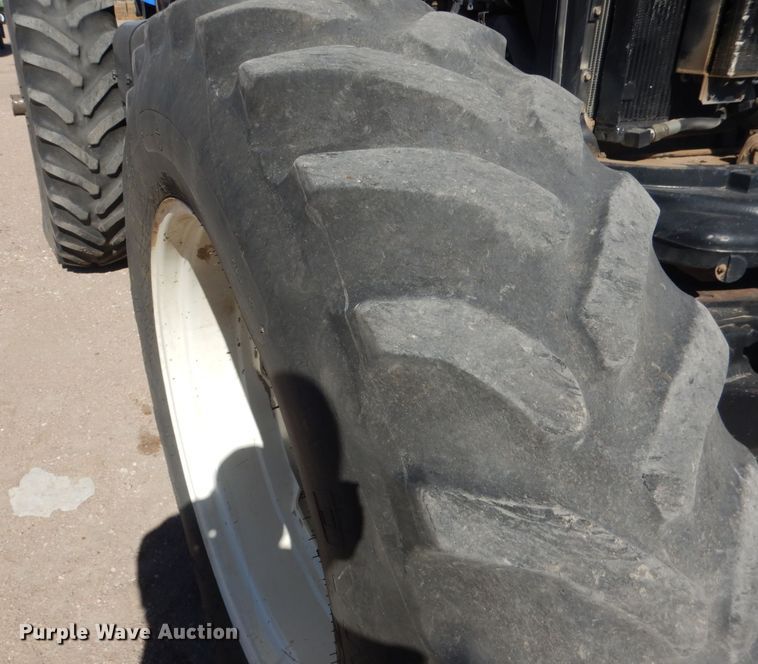 image for item DG4626 2003 New Holland TG285  MFWD tractor