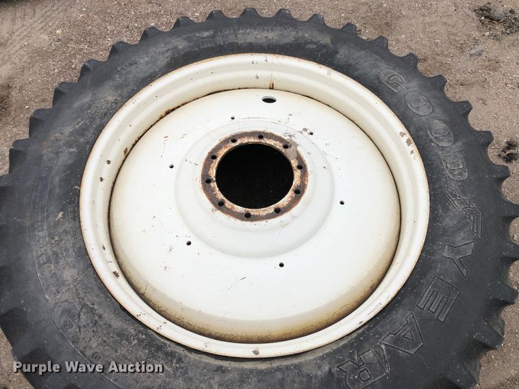 image for item DG4626 2003 New Holland TG285  MFWD tractor