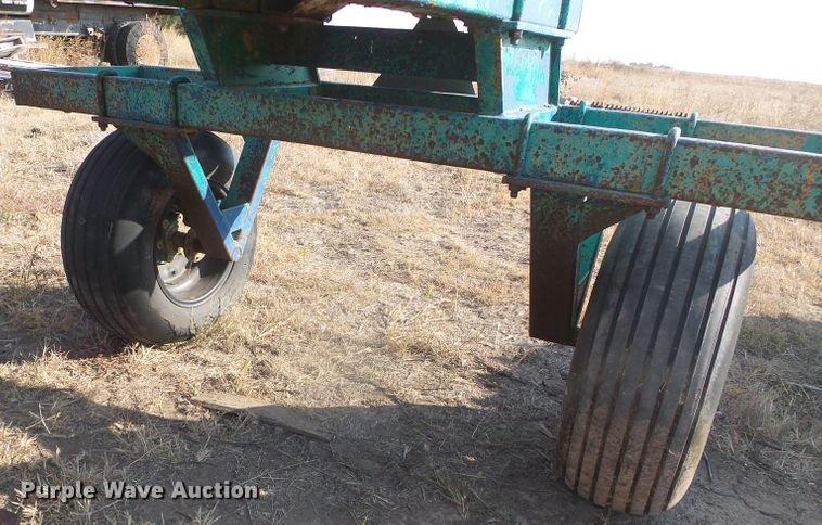 image for item DG8363 1965 anhydrous ammonia tank