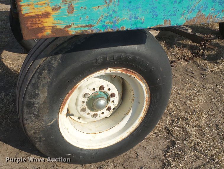 image for item DG8363 1965 anhydrous ammonia tank