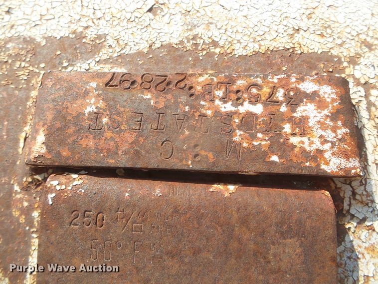 image for item DG8363 1965 anhydrous ammonia tank