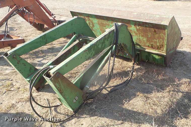 image for item DG8366 John Deere 48  loader