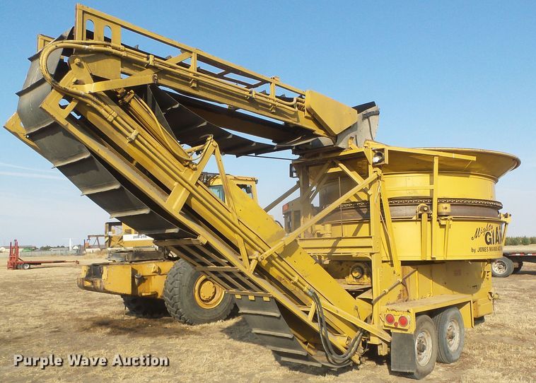 image for item DG8368 Mighty-giant tub grinder