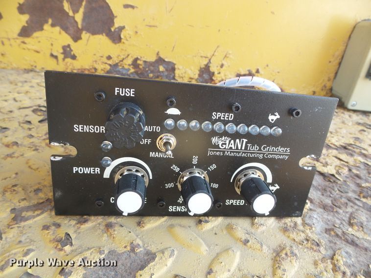 image for item DG8368 Mighty-giant tub grinder