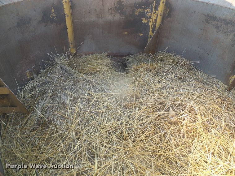 image for item DG8368 Mighty-giant tub grinder