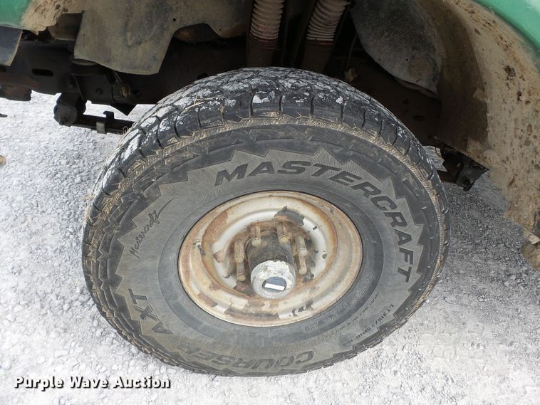 image for item DH3949 1993 Ford F350 applicator truck